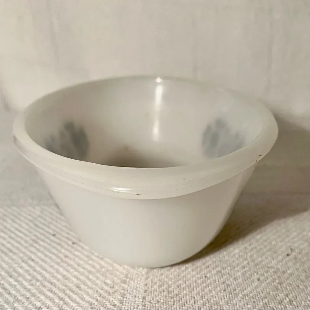 Glasbake 1 Qt Oval Casserole w/ Blue Daisy Floral Design.Used As Prop On TV Show